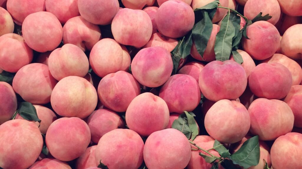 Photo of pink peaches
